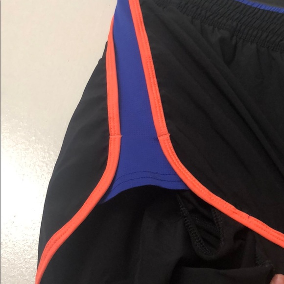 🚫 SOLD 🚫 The North Face Running Shorts - Picture 3 of 3